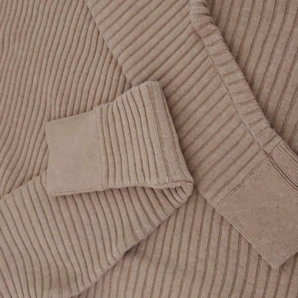 Gap sweater - Picture 2 of 9